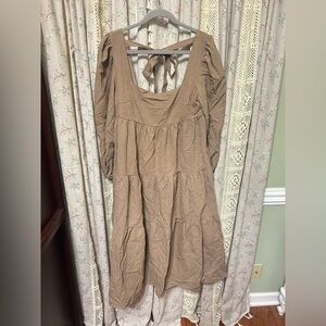 Jacque The Label Puff-Sleeve Tiered Midi Dress – Size Medium